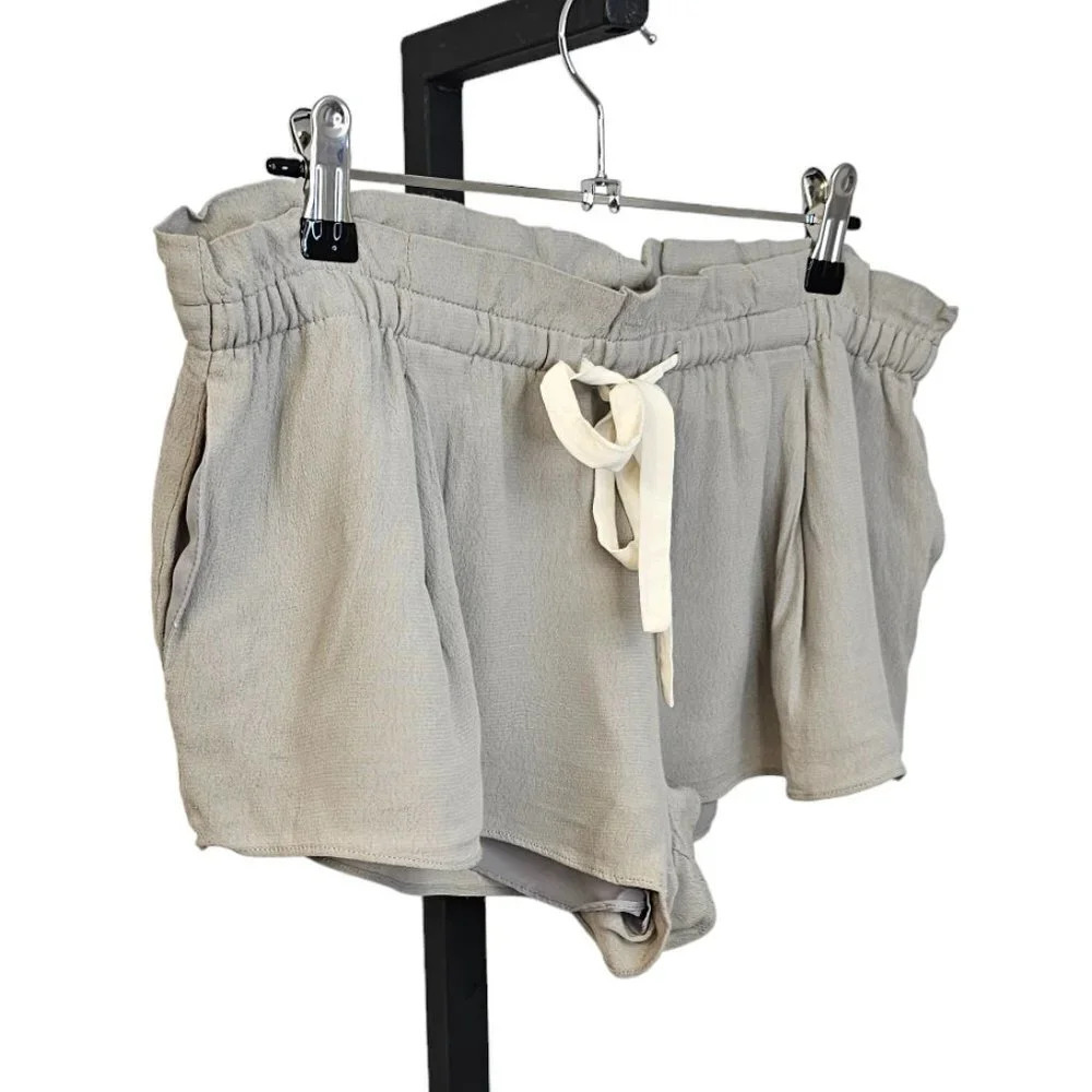 Aritzia Wilfred Montrouge Shorts Flowy Crepe Size Small - Picture 3 of 7